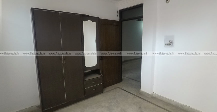 wardrobe in bedroom